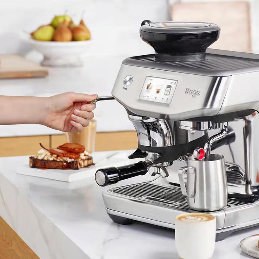 Sage Appliances The Barista Touch Impress with Cold Extraction